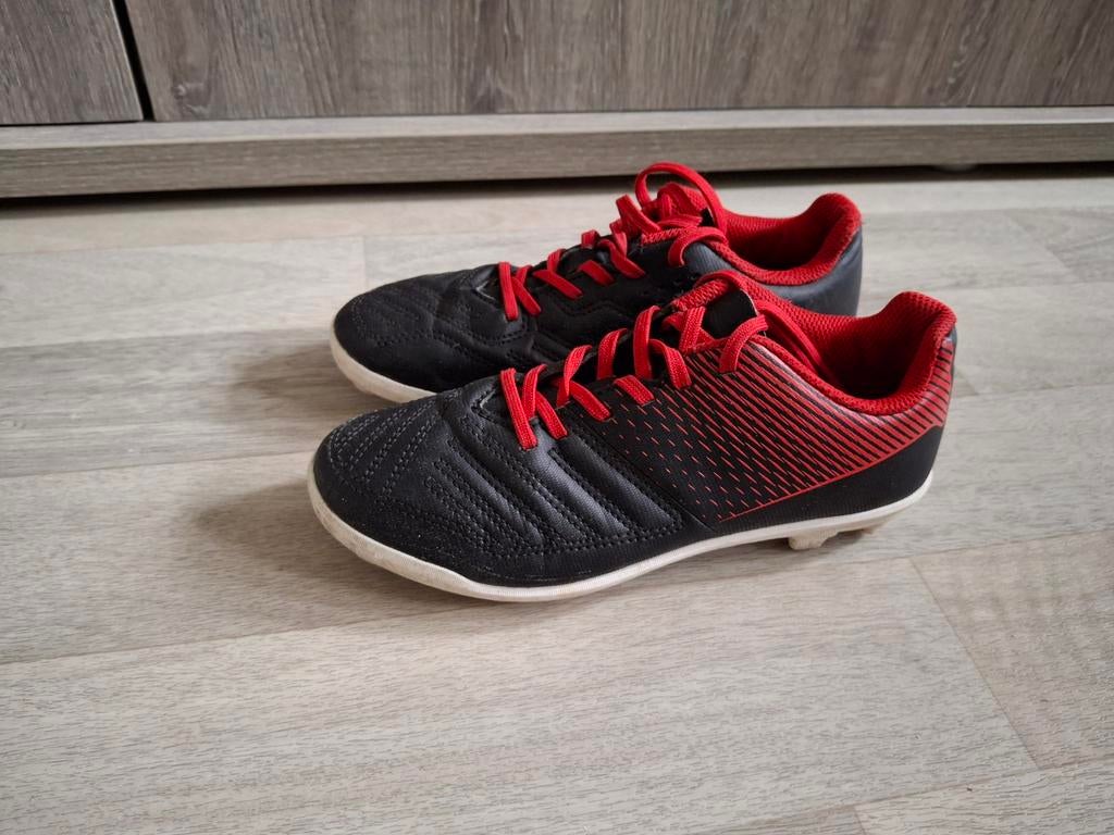 Voetbalschoenen Kipsta maat 33, Sport en Fitness, Voetbal, Ophalen of Verzenden, Gebruikt, Schoenen