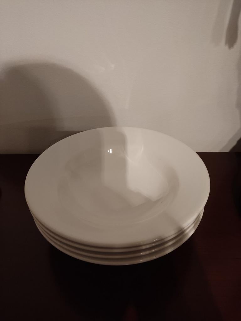 4 grote pasta borden, Huis en Inrichting, Keuken | Servies, Ophalen of Verzenden, Porselein, Bord(en)