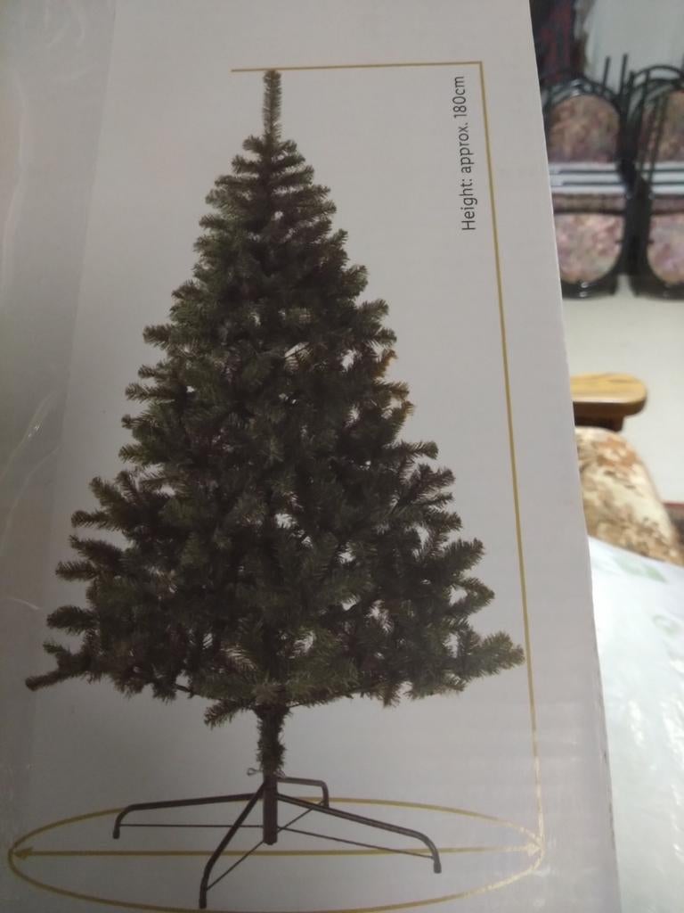 Kerstboom met staander 1,80 m hoogte, Ophalen, Zo goed als nieuw