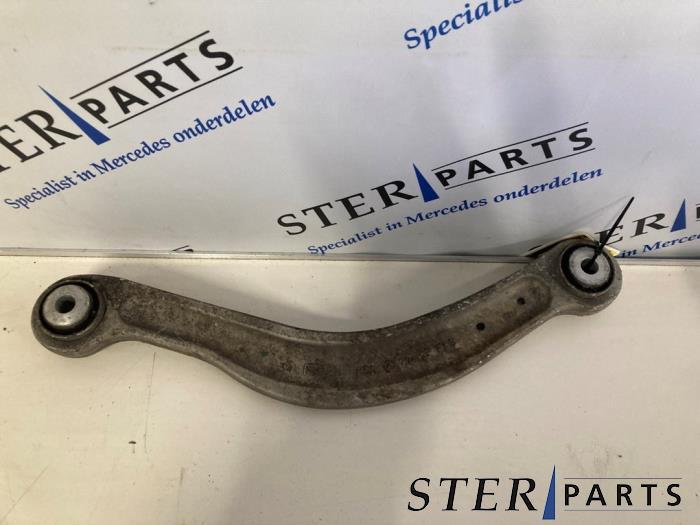 Bras de suspension arrière gauche d'un Mercedes C-Klasse, Enlèvement ou Envoi, 3 mois de garantie, Utilisé, Mercedes-Benz