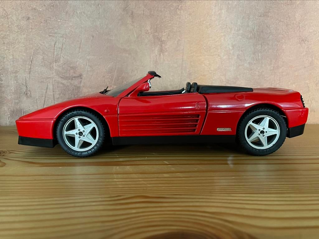 Ferrari 348 - 1:18 - 1989, Hobby en Vrije tijd, Ophalen of Verzenden