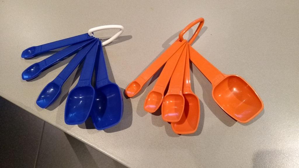 Tupperware Crescendo maat schepjes, Huis en Inrichting, Ophalen of Verzenden, Zo goed als nieuw, Blauw