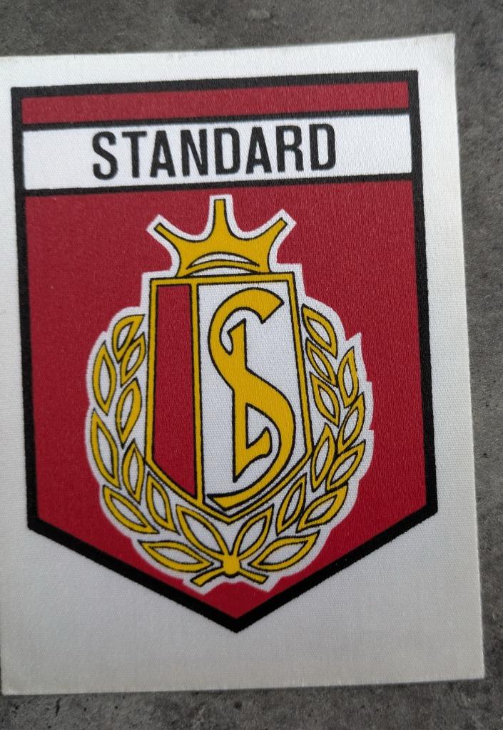 AUTOCOLLANT DE FOOTBALL STANDARD cl EN VELOURS, Envoi, Comme neuf, Autocollant