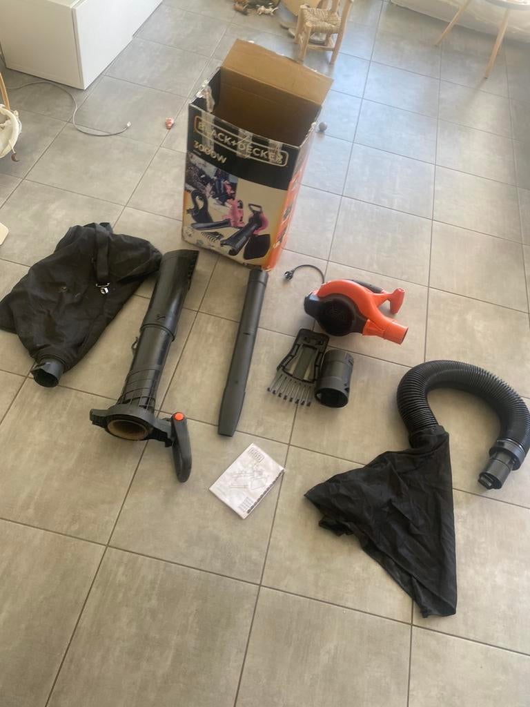 Black+ Decker Garden Bladblazer + stofzuiger, Gebruikt, Met opvangzak, Black+ Decker, Handgedragen