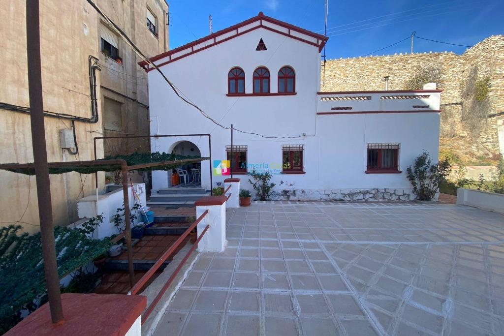 Spanje (Andalusië)-dorpswoning met 3slpkmr en 2 bdkmrs, Immo, 252 m², Arboleas, 3 kamers, Spanje