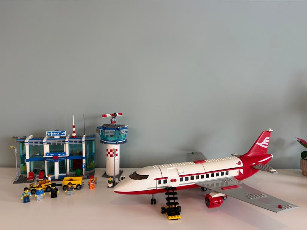 Lego City Vliegveld 3182, Ophalen of Verzenden, Zo goed als nieuw, Lego