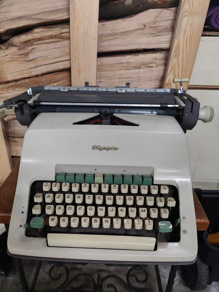 Machine à écrire vintage - Olympia S9, Enlèvement