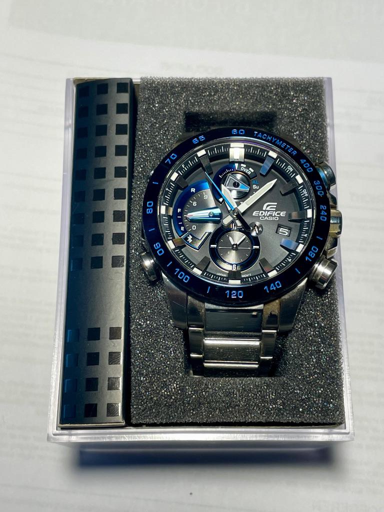 Edifice Bluetooth Connected Premium horloge EQB-800DB-2AER, Bijoux, Sacs & Beauté, Montres | Hommes, Montre-bracelet, Casio, Enlèvement