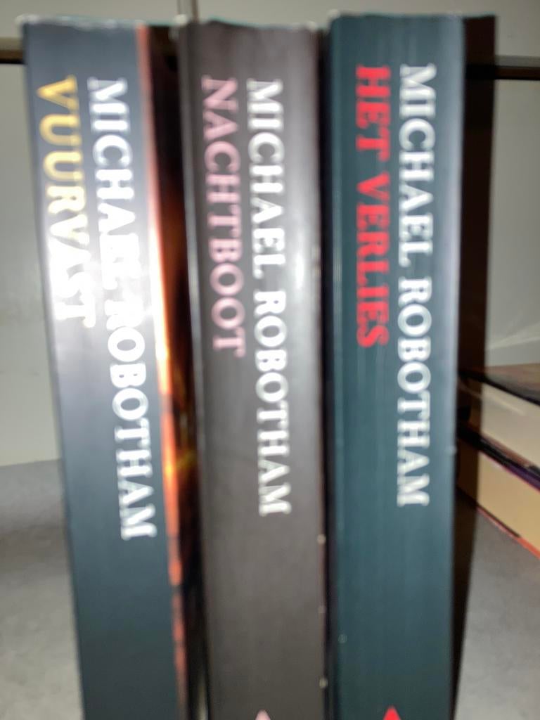 Boeken van Michael Robotham, Boeken, Ophalen of Verzenden, Gelezen, Michael robotham, België