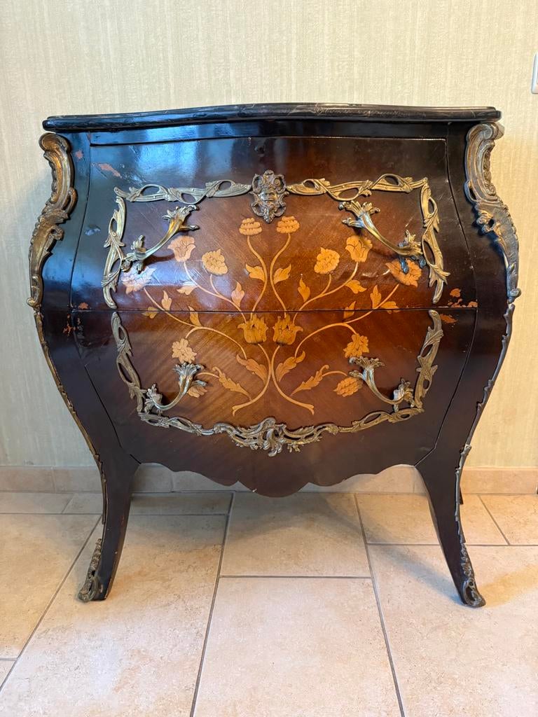 Commode Louis XV ancienne, Antiquités & Art, Antiquités | Meubles | Armoires, Enlèvement