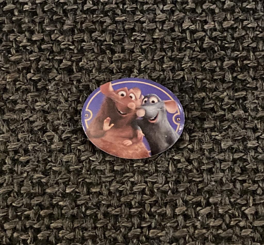 PIN - DISNEY - RATATOUILLE, Verzamelen, Verzenden, Zo goed als nieuw, Figuurtje, Speldje of Pin