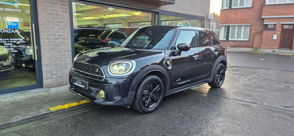 MINI Countryman Cooper S E Hybrid ALL4, Automaat, Leder en Stof, Zwart, 5 zetels