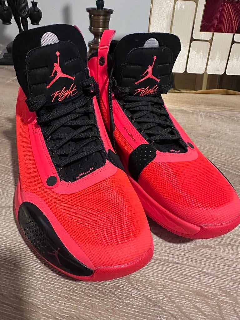 Baskets Air Jordan, Enlèvement