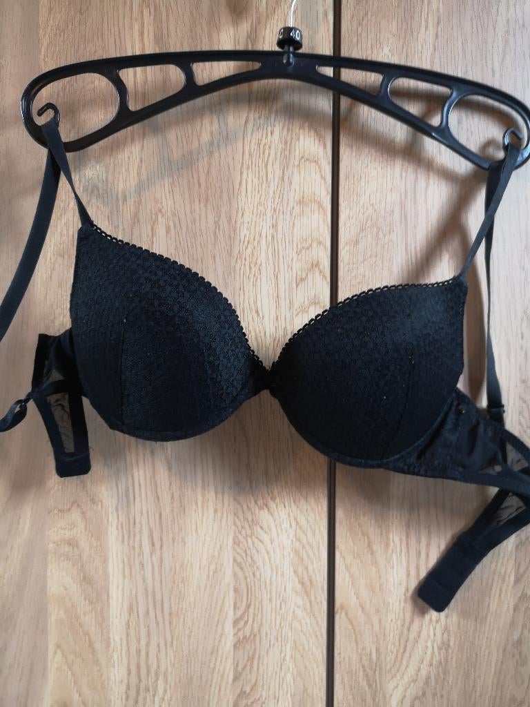 Zwarte pushup bh 80B, Ophalen of Verzenden, BH