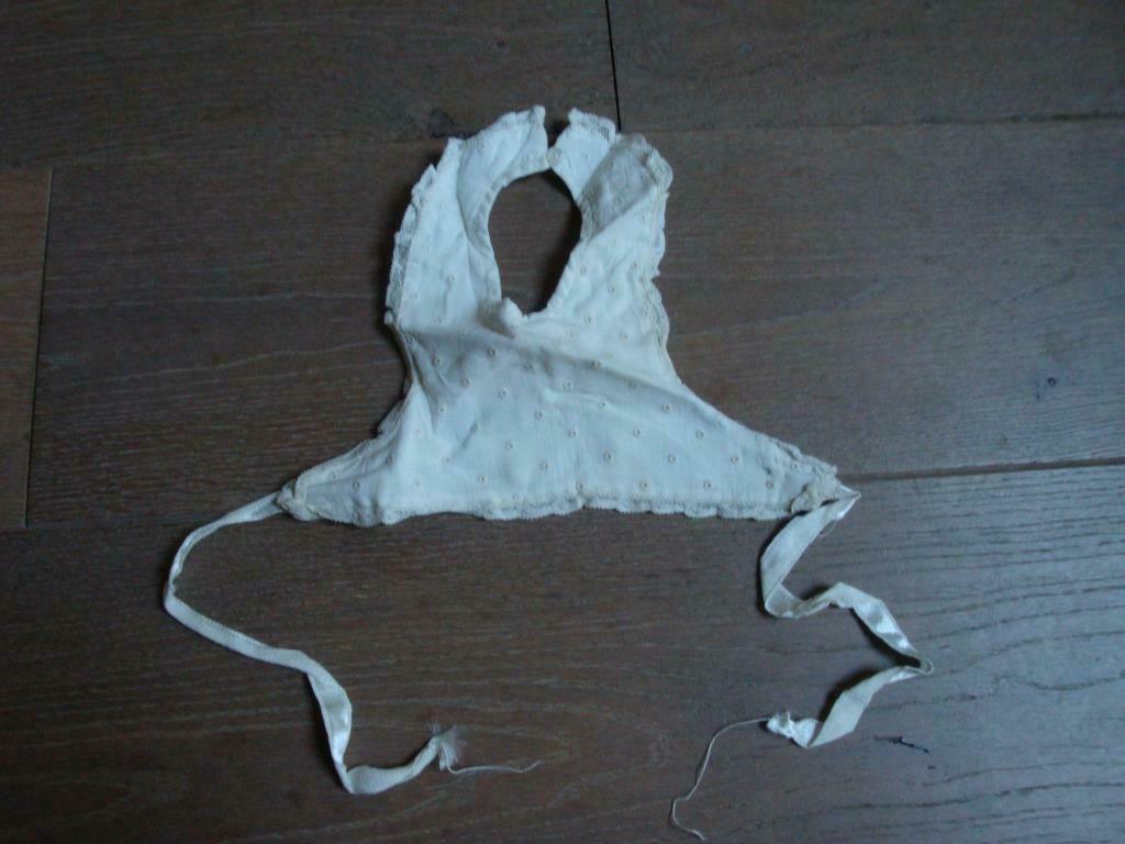 Ancien bavoir pour poupée jouet, Enfants & Bébés, Enlèvement ou Envoi