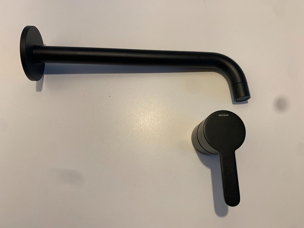 Damixa Silhouet wandmengkraan zwart te koop. IZGS!, Ophalen of Verzenden, Zo goed als nieuw, Inox, Kraan