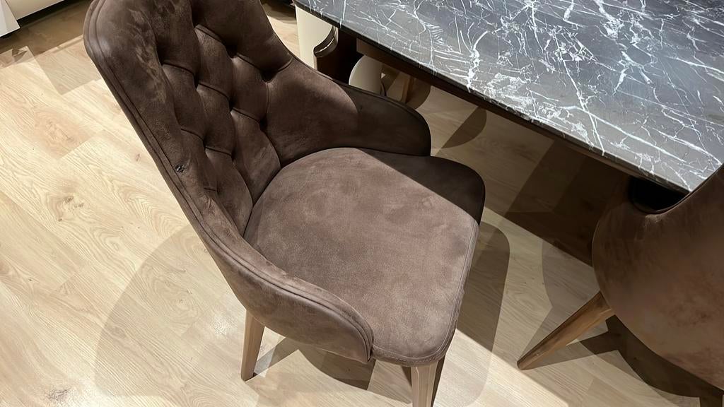 Marmertafel met 6 stoelen, Maison & Meubles, Ameublement | Revêtements de sol, Enlèvement, Comme neuf
