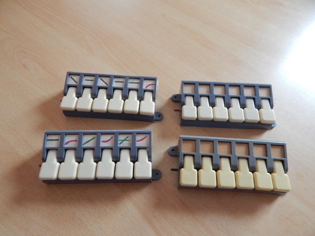 Lot de 4 tableaux de commutation momentanés gris pour piano, Autres marques, Enlèvement ou Envoi, Rails, Utilisé