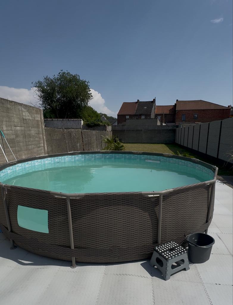 Piscine 366/100 avec pompe et accessoires, Enlèvement, Comme neuf