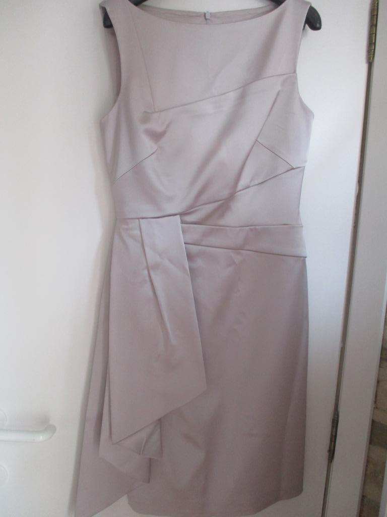 robe beige dorée Karen Millen taille 36, Karen Millen, Enlèvement ou Envoi, Comme neuf, Au-dessus du genou