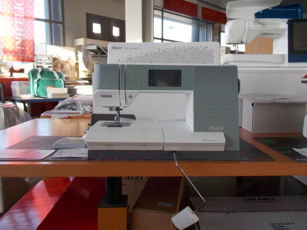 Pfaff Expression 720 SE, Ophalen, Nieuw, Naaimachine, Pfaff