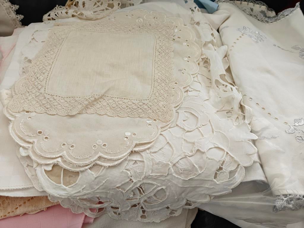 Heel veel verschillende vintage handgemaakte lapjes, Antiek en Kunst, Ophalen