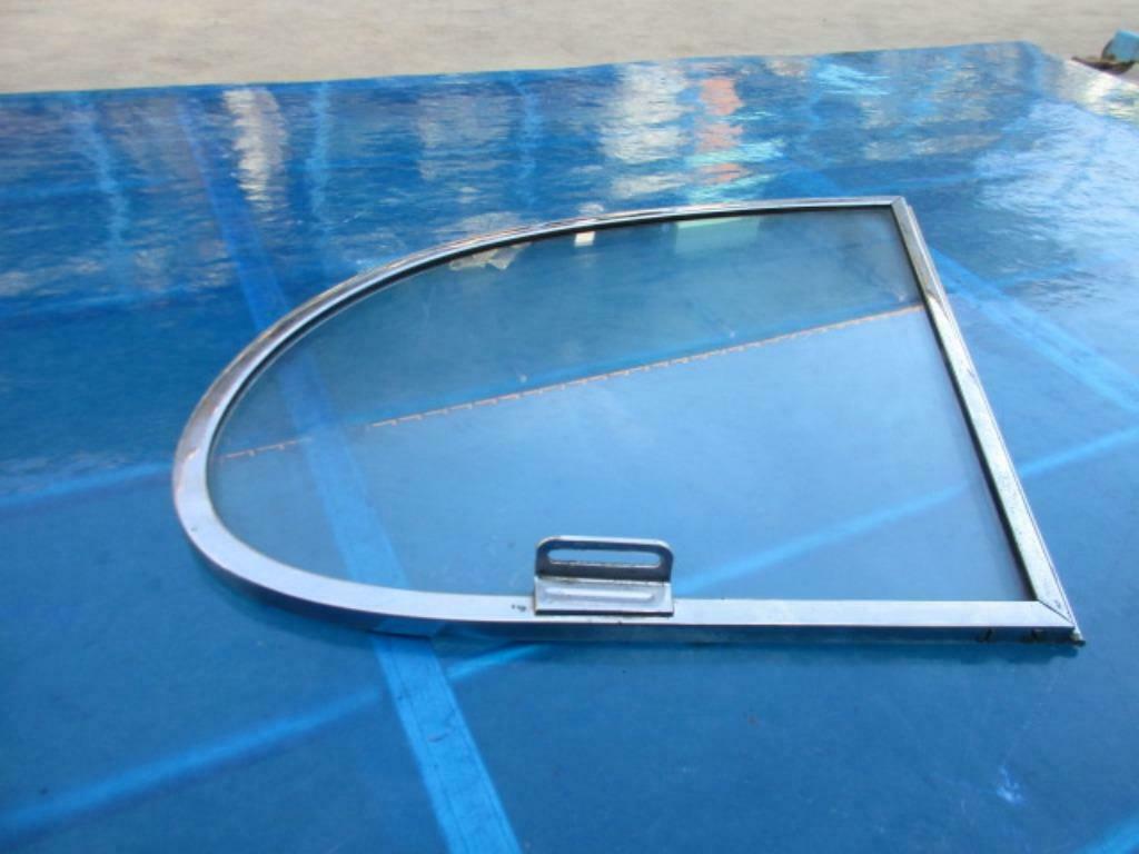 Lunette arrière gauche avec cadre pour Jaguar Mk2, Enlèvement, Utilisé, Jaguar
