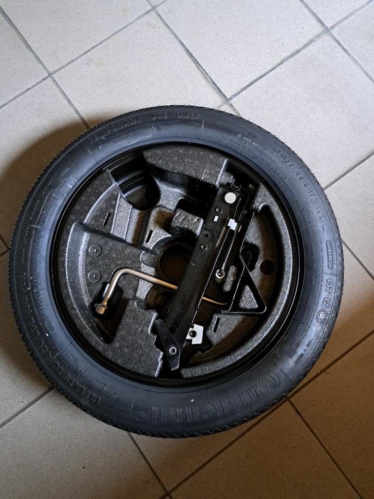 Reservewiel 17 inch + toebehoren BMW E60, Auto-onderdelen, Ophalen