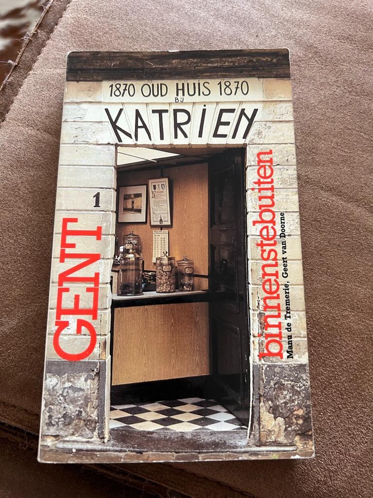 Gent Binnenstebuiten - Geert van Doorne, Livres, Guides touristiques, Utilisé, Guide ou Livre de voyage, Benelux, Autres marques