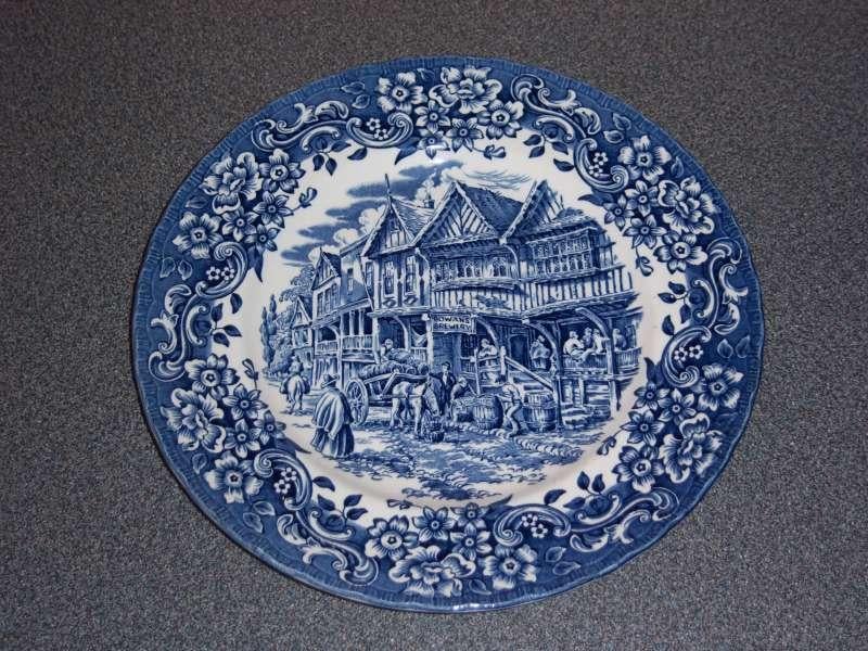Blauw bord Royal Tudor Ware, Ophalen of Verzenden