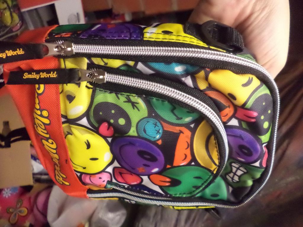 SMILEY WORLD : klein rugzakje-schoudertas en etui's, Ophalen of Verzenden, Nieuw, Jongen of Meisje