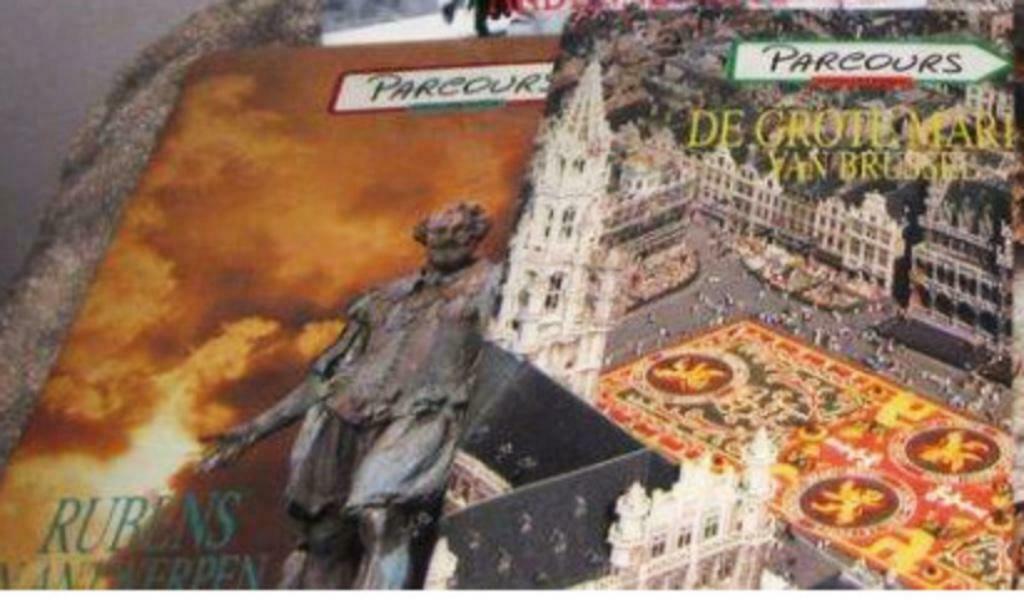 2 boekjes met wandelroutes: Brussel en Antwerpen, Boeken, Ophalen of Verzenden, Fiets- of Wandelgids