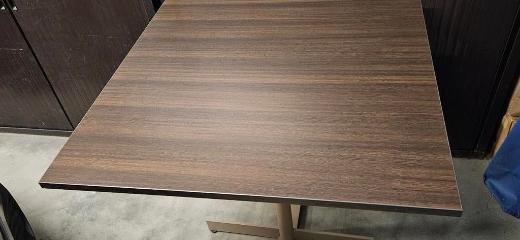 Table  pliable. 80x80 hauteur 78 cm., Bricolage & Construction, Enlèvement ou Envoi, Comme neuf