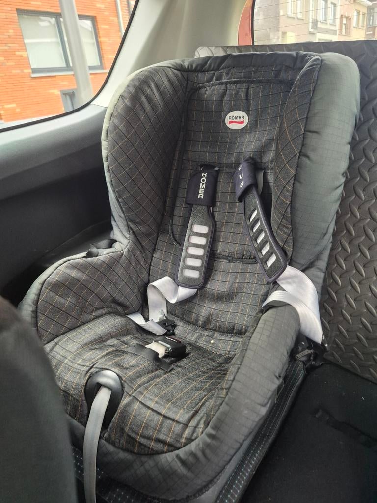 Romer Duo 9-18 kg Isofix autostoeltje voor baby's, Ophalen, Romer, Autogordel of Isofix, Gebruikt