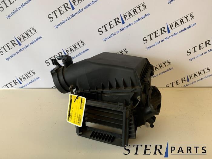 Boîtier filtre à air d'un Mercedes B-Klasse, Mercedes-Benz, 3 mois de garantie, Utilisé, -