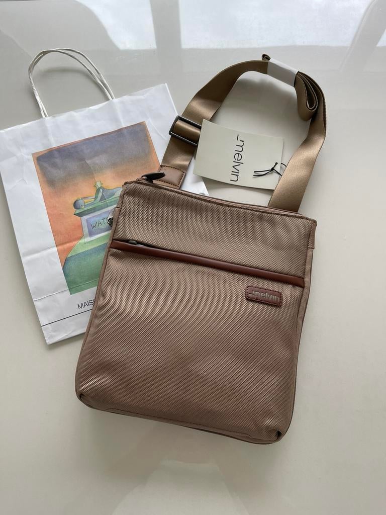 Nieuwe Melvin schoudertas ., Bijoux, Sacs & Beauté, Enlèvement ou Envoi, Comme neuf, Beige