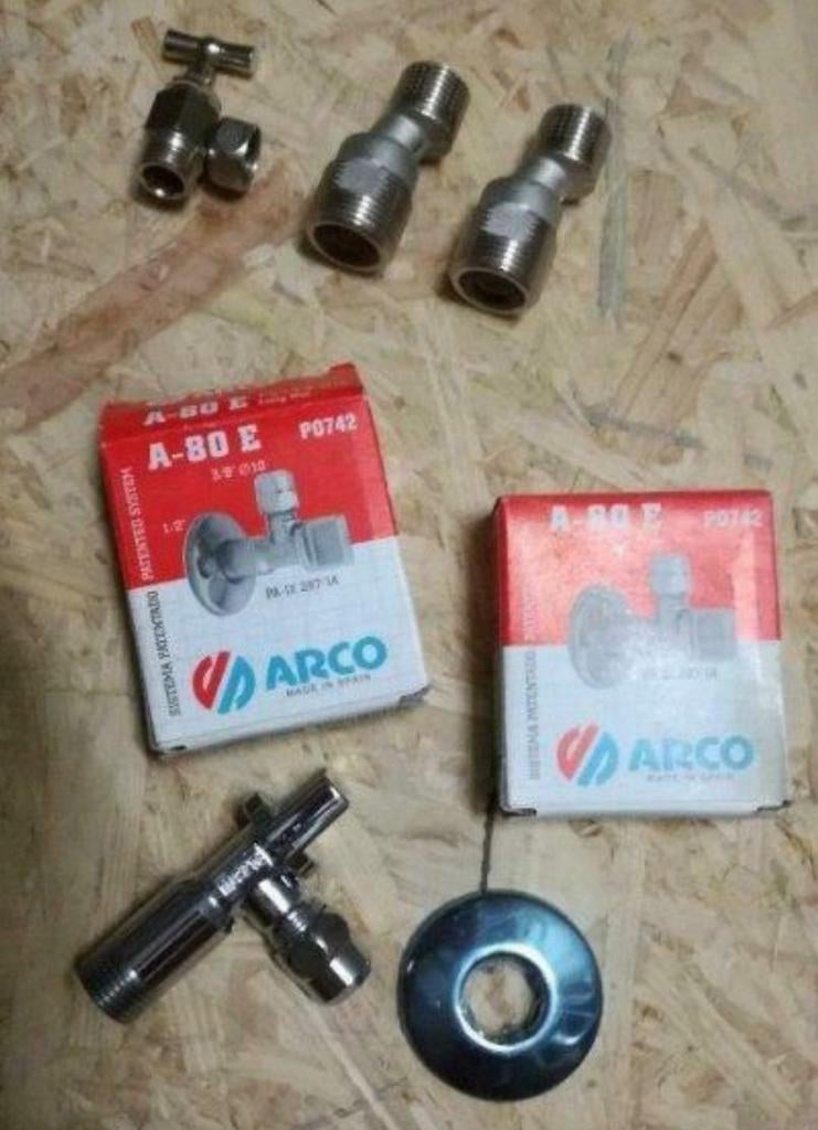 Divers robinets Shell avec accessoires et rosace, Bricolage & Construction, Sanitaire, Enlèvement ou Envoi, Neuf, Chrome, Robinet