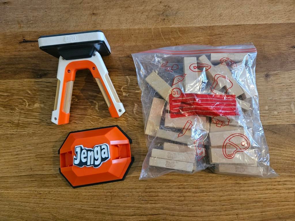 Gezelschapsspel "Jenga", Cinq joueurs ou plus, Enlèvement ou Envoi, Comme neuf, HASBRO