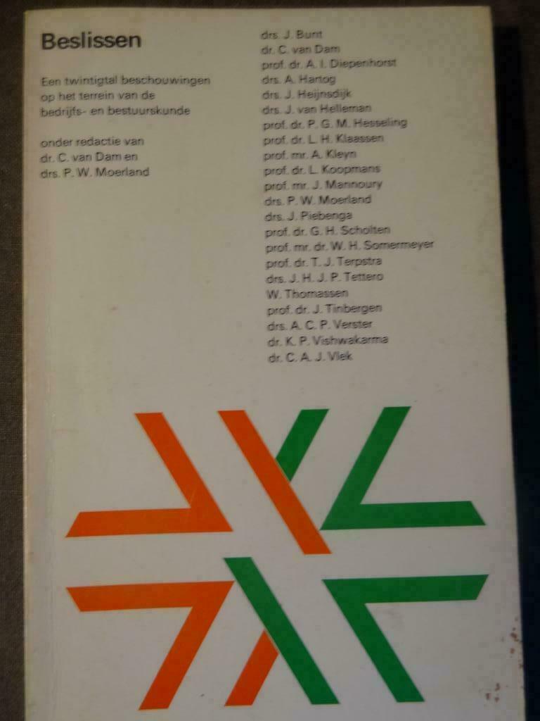 Beslissen / van Dam - Moerland, Boeken, Ophalen of Verzenden, Gelezen, Van Dam - Moerland