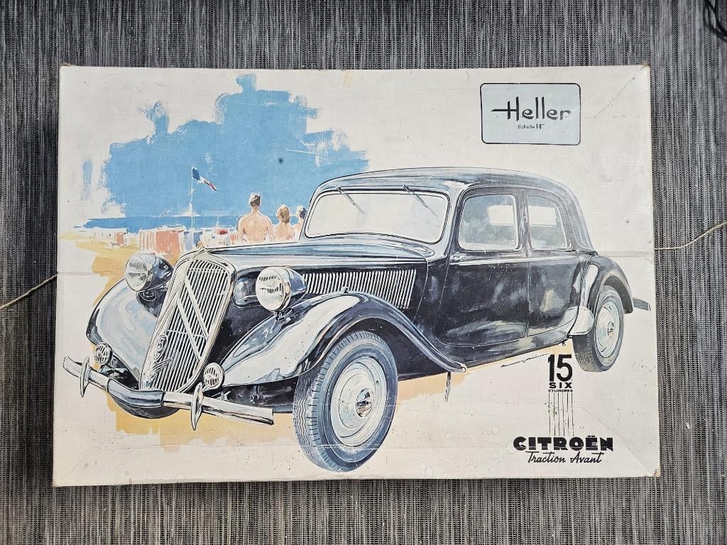Kit de maquette 1:8 Heller Citroën Traction Avant, Enlèvement, Comme neuf, 1:5 à 1:8, Voiture