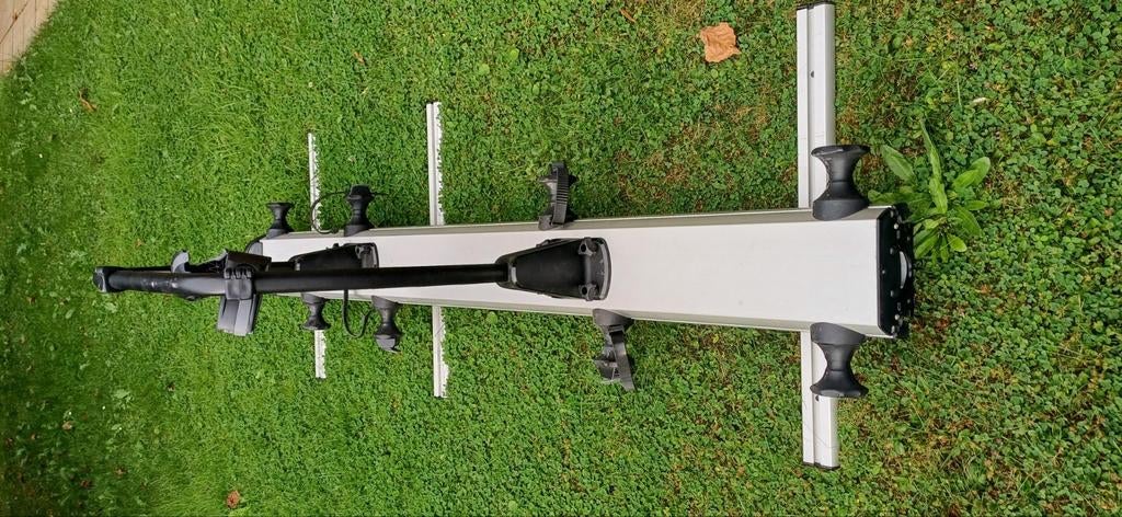 Rail coulissant Thule pour 2 vélos, Caravanes & Camping, Camping-cars, Particulier, Électrique