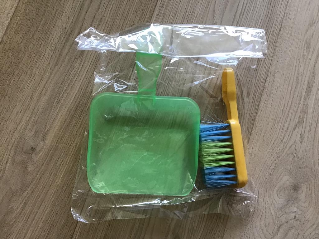 Vuilblikje en borsteltje, Enlèvement ou Envoi