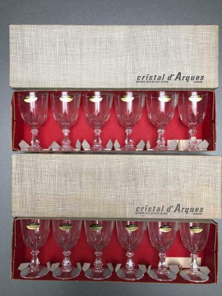 Lot de 12 verres à pied 5 cl Cristal d'Arques -, Maison & Meubles, Cuisine | Vaisselle, Verre ou Verres, Enlèvement ou Envoi, Comme neuf