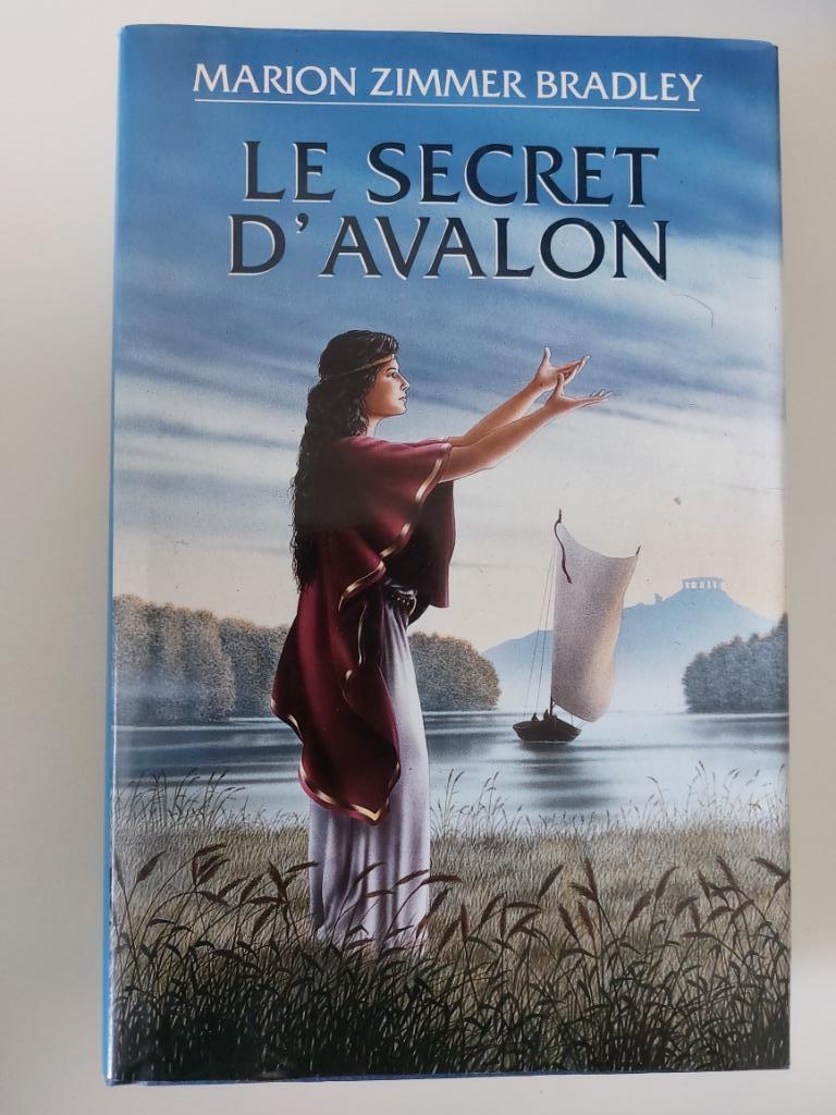 Le secret d'Avalon, Marion Zimmer Bradley, Enlèvement ou Envoi, Comme neuf