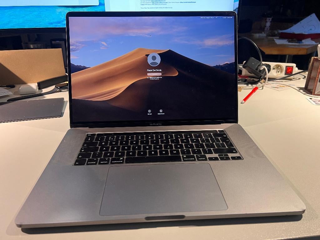 Macbook Pro 16 inch 2019, Computers en Software, Apple Macbooks, Ophalen, 1 TB of meer, 64 GB of meer, Gebruikt