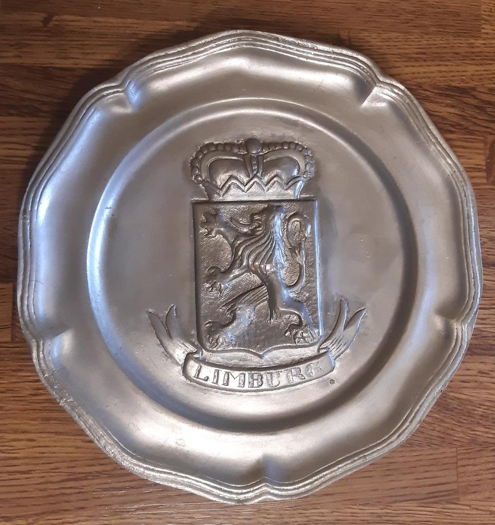 Tinnen schotel ., Ophalen