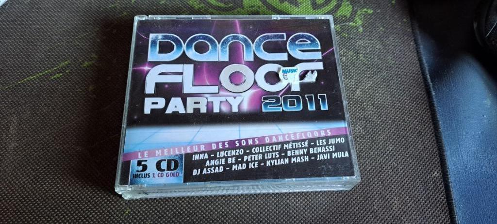 Dance floor party 2011, Ophalen of Verzenden