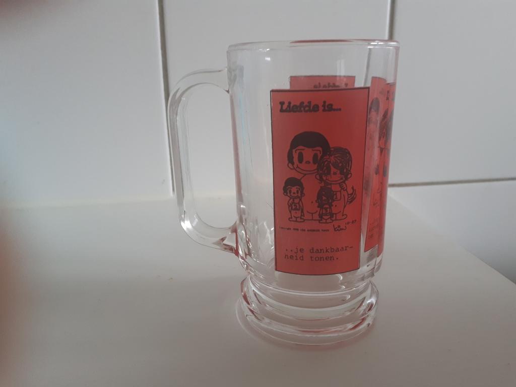 Grand verre Love is 0,25 L, Enlèvement ou Envoi, Comme neuf, Autres types
