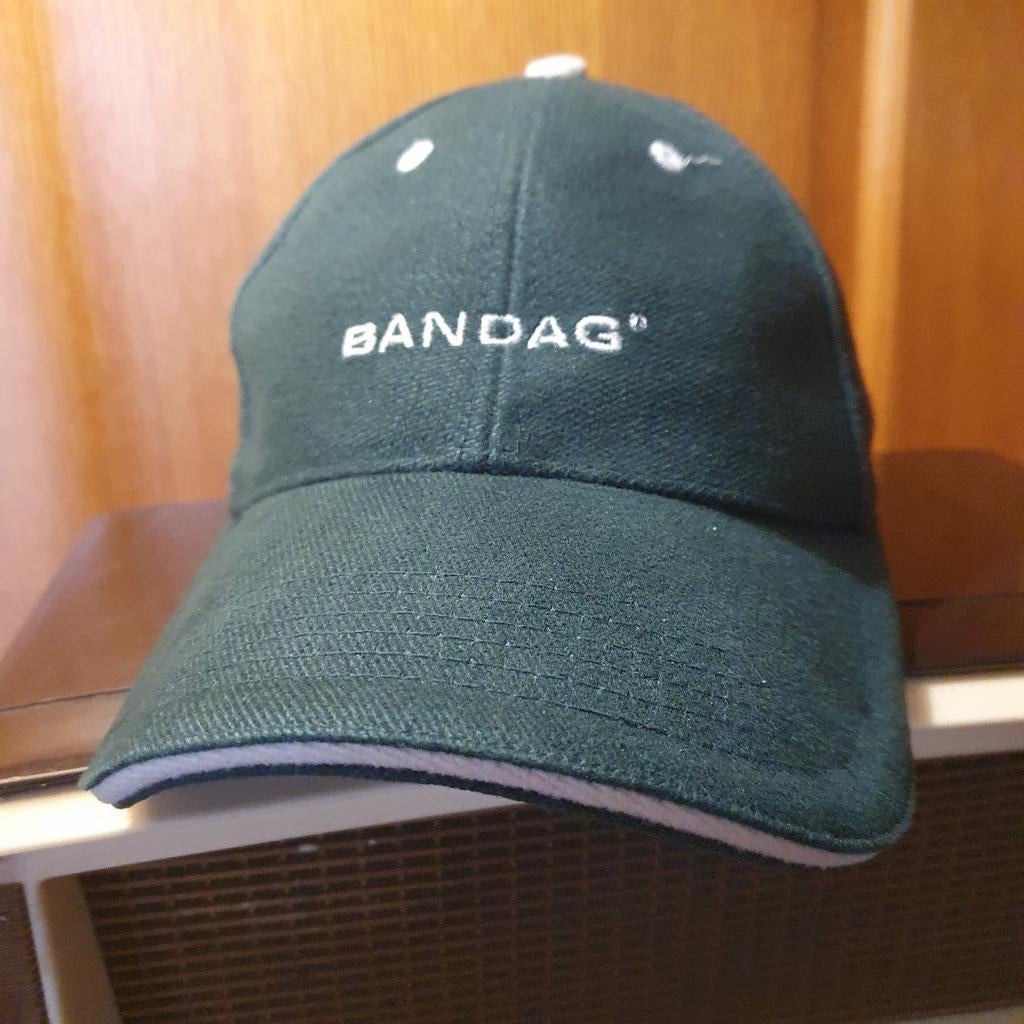 Casquette de baseball, Enlèvement ou Envoi