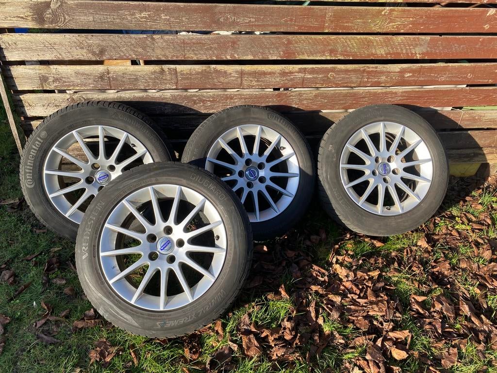 Volvo velgen (16 inch) met winterbanden, Ophalen, 16 inch, Banden en Velgen, Winterbanden
